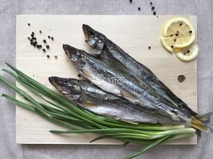 Семга паутинка: Корюшка вяленая с икрой