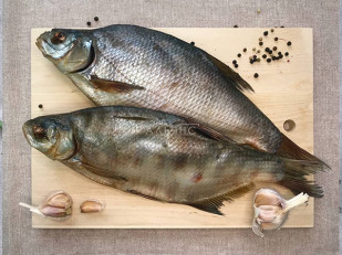 Семга паутинка: Лещ цимлянский вяленый